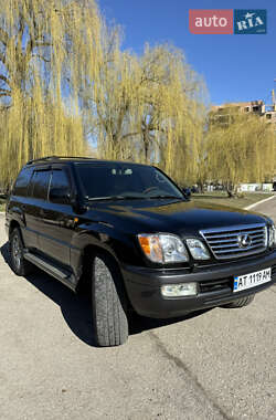 Lexus LX  2004
