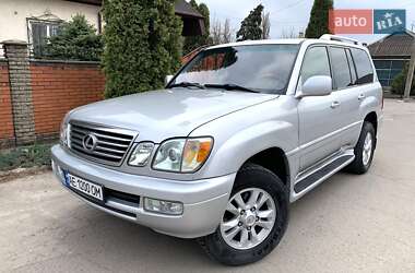 Lexus LX 2005