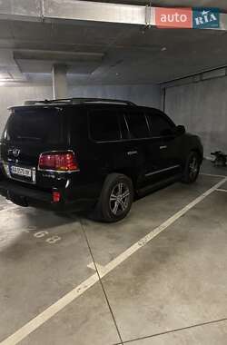 Lexus LX  2008