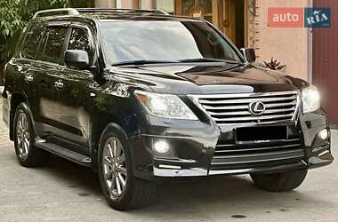 Lexus LX  2011