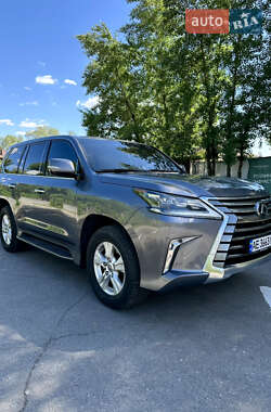 Lexus LX 2017