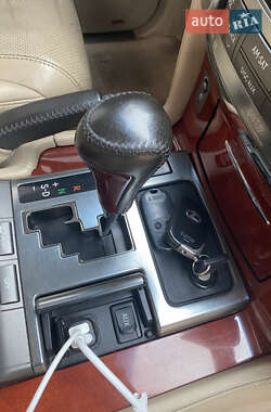 Lexus LX  2008