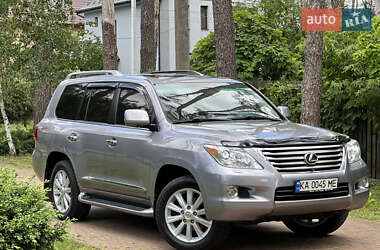 Lexus LX  2008