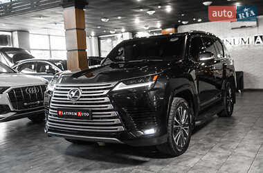 Lexus LX  2023