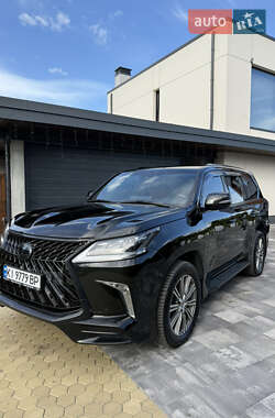 Lexus LX  2019