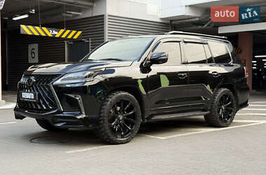 Lexus LX  2008
