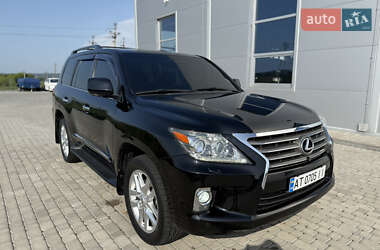 Lexus LX  2011