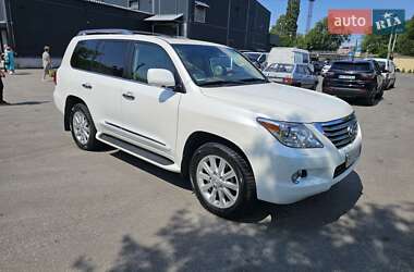 Lexus LX  2008