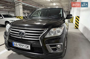 Lexus LX  2013