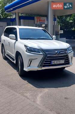 Lexus LX  2017