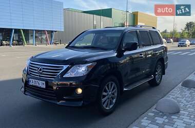 Lexus LX  2011