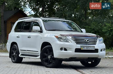 Lexus LX  2011