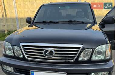 Lexus LX  2004