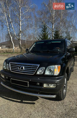 Lexus LX  2007