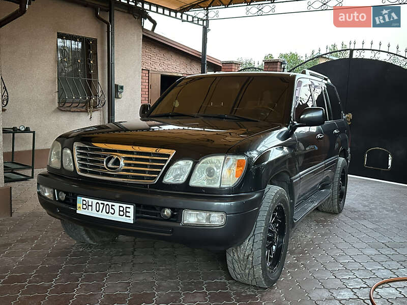 Lexus LX