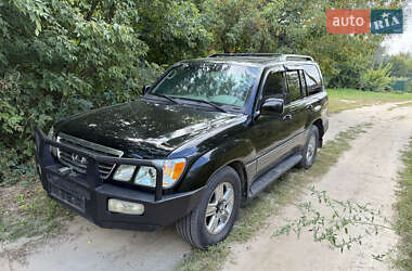 Lexus LX  2005