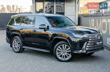 Lexus LX  2023