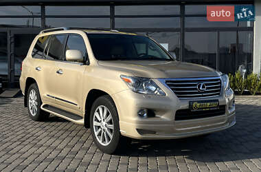 Lexus LX  2008
