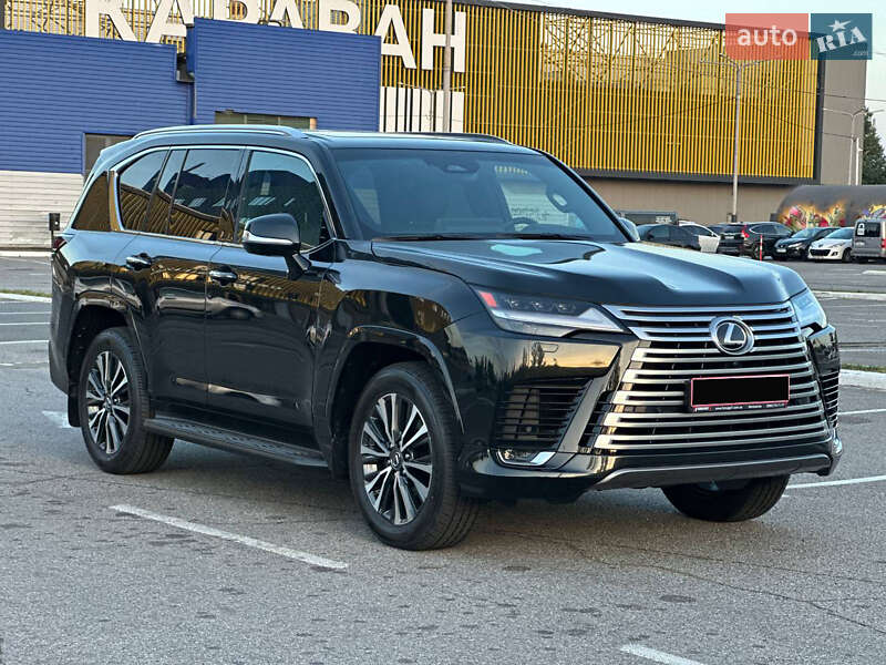 Lexus LX