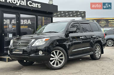 Lexus LX  2010
