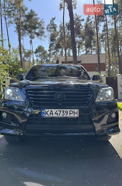 Lexus LX  2011