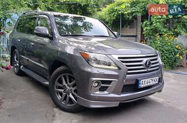 Lexus LX  2013