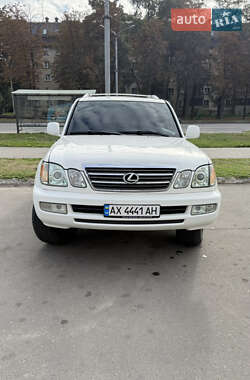 Lexus LX  2006