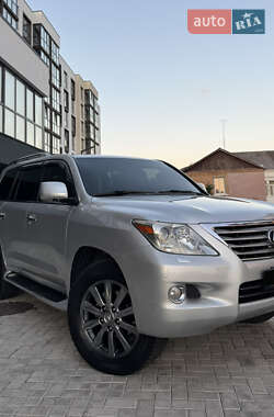 Lexus LX  2008