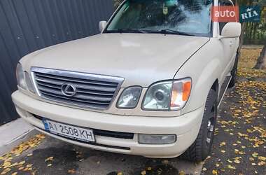 Lexus LX  2004