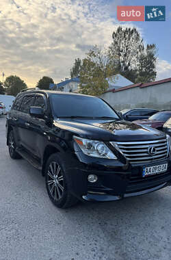 Lexus LX  2010