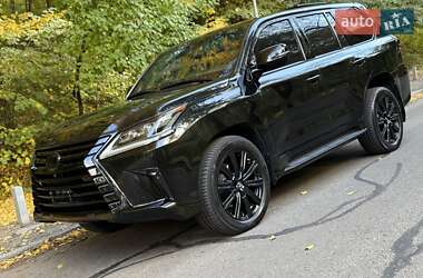 Lexus LX  2017