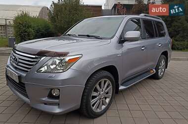 Lexus LX  2010
