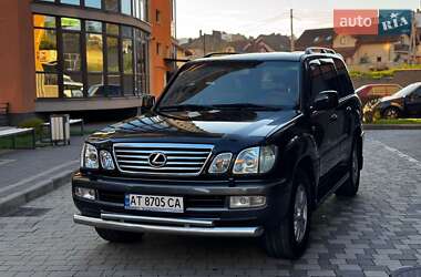 Lexus LX  2005