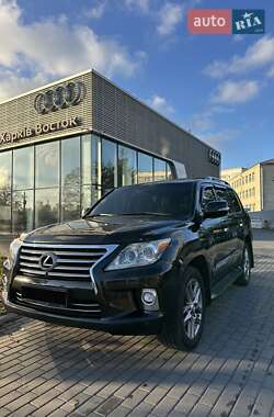 Lexus LX  2014