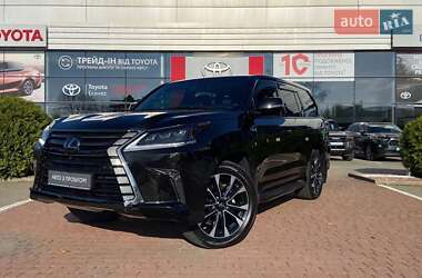 Lexus LX 2021