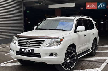 Lexus LX  2009