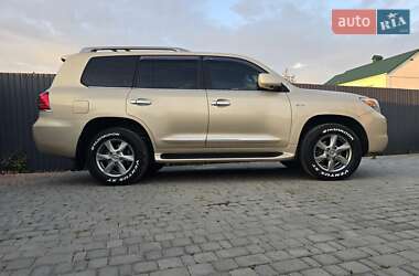 Lexus LX  2011