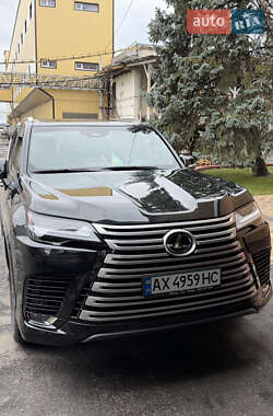 Lexus LX 2025