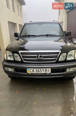 Lexus LX  2003
