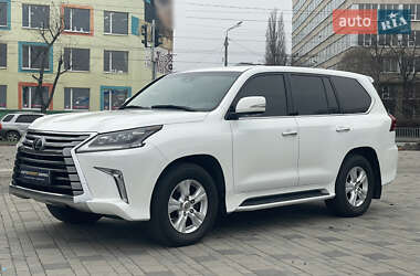 Lexus LX 2017