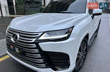 Lexus LX 2022