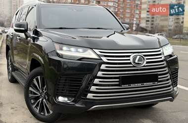 Lexus LX 2022