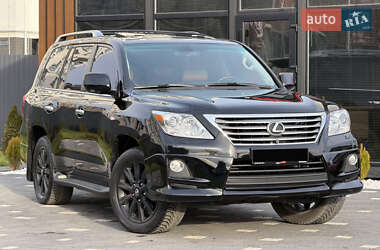 Lexus LX  2011