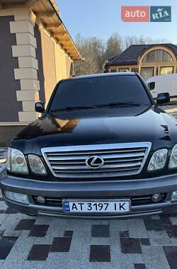 Lexus LX  2004