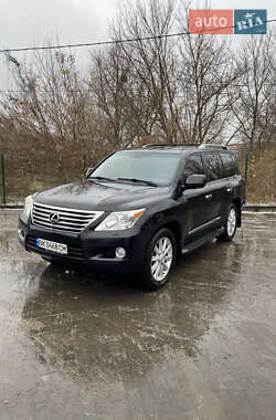 Lexus LX  2008