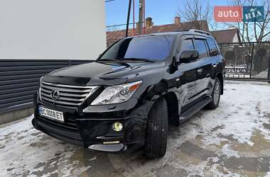 Lexus LX  2011