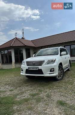 Lexus LX  2010