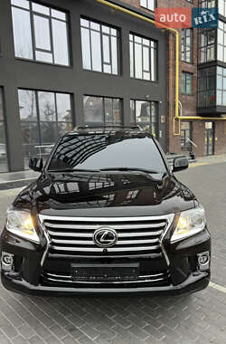 Lexus LX  2010