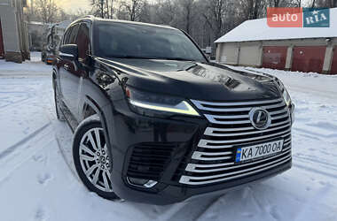 Lexus LX  2023