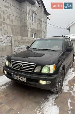 Lexus LX  2005